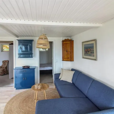 Fabine - 50m From The Sea By Interhome