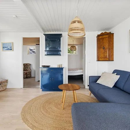 Fabine - 50m From The Sea By Interhome